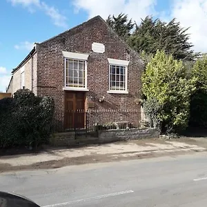https://the-old-chapel-the-nave.yorkshirehotels.net